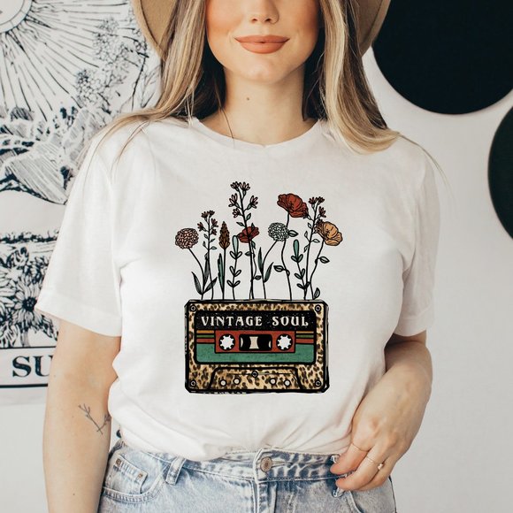 Tops - Vintage Soul Graphic T-shirt Wildflower Tee Boho T-shirt Short Sleeve Shirt